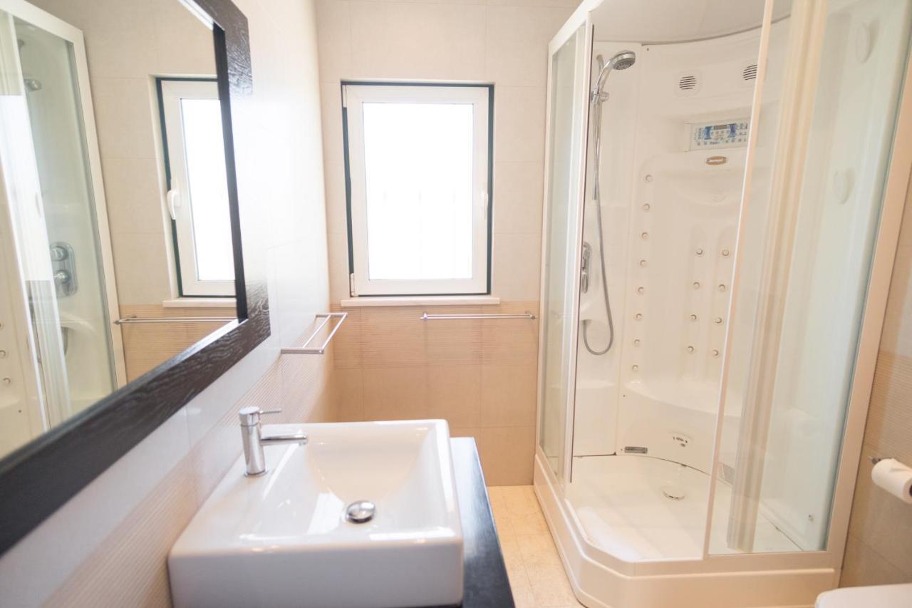 Villa Ria Rose, Alto Da Ria 23 - Jacuzzi And Beach Alvor Exteriör bild